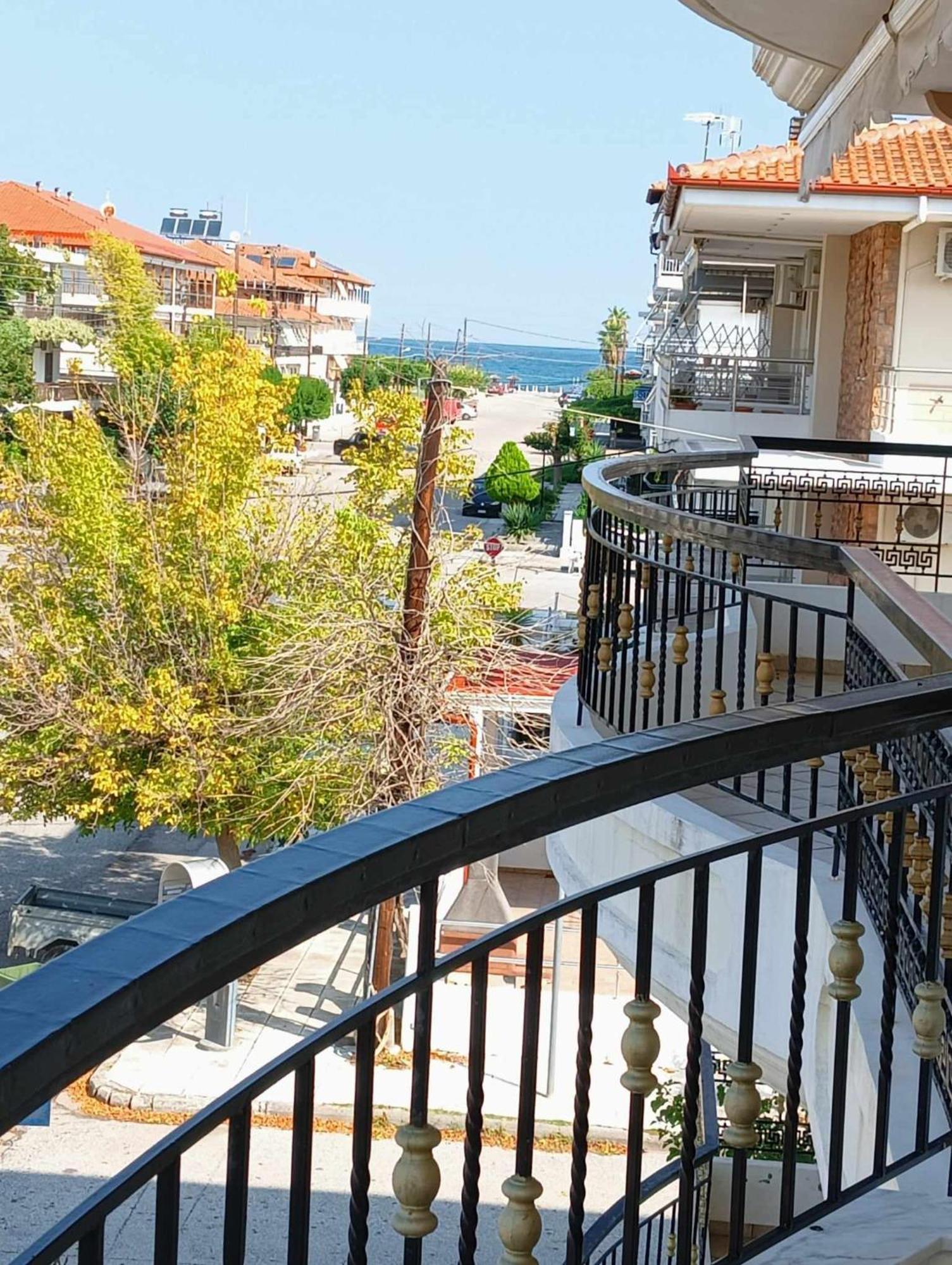 Roula Apartment Neoi Poroi Dış mekan fotoğraf